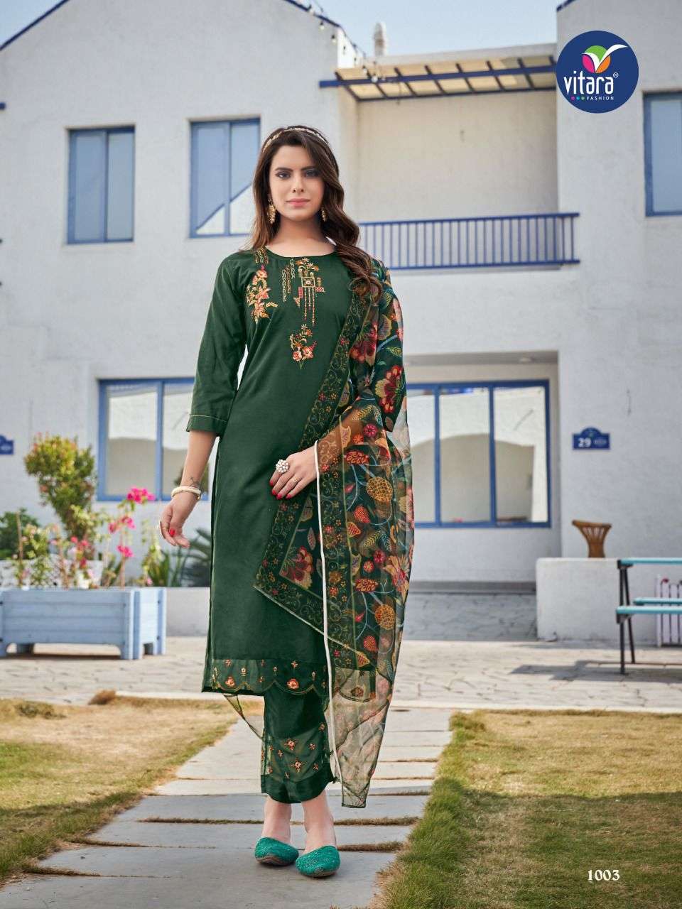 Silk suit with organza details