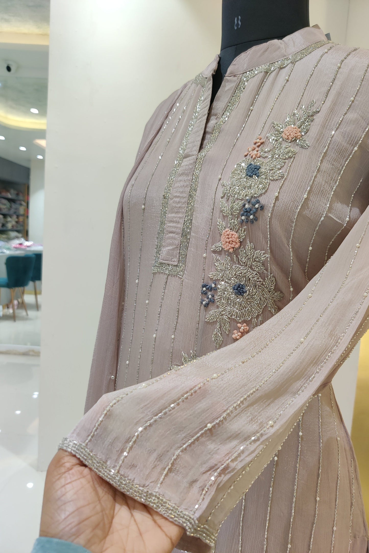 Chinnon hand work suit