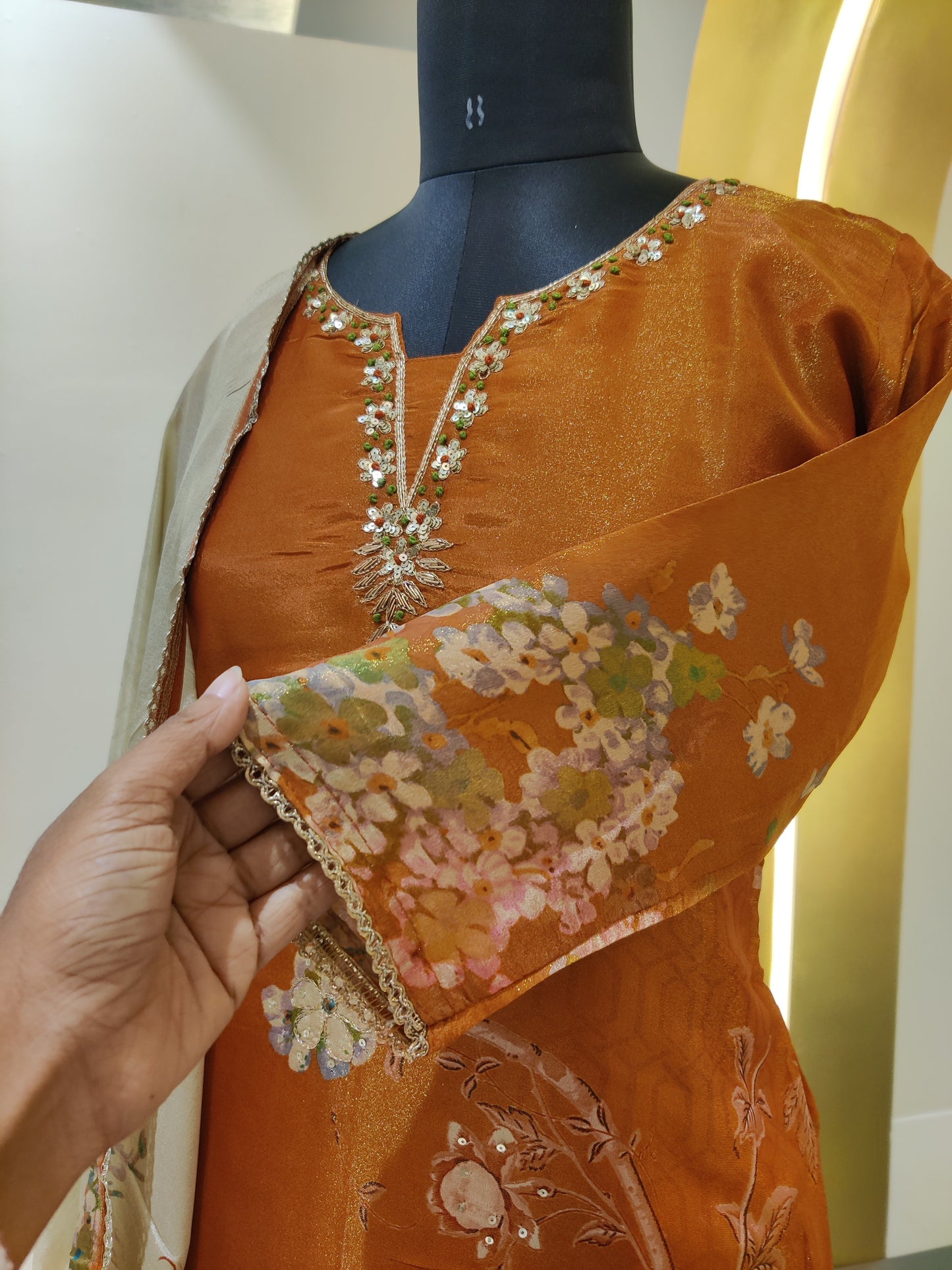 Tissue shimmer with hand work - Orange