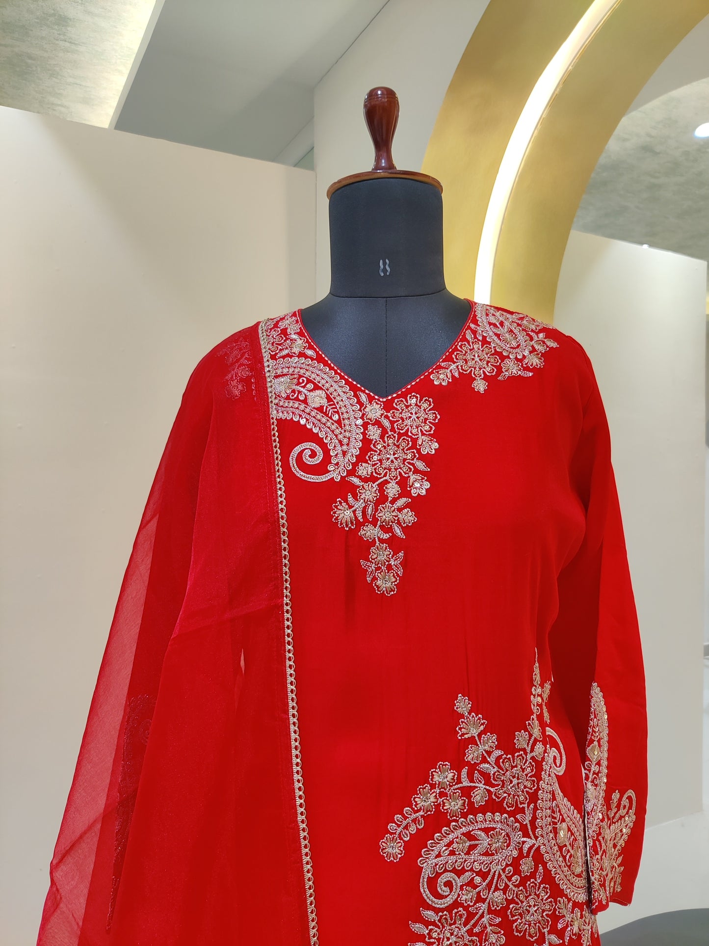 Roman silk Pakistani kurta set-Red