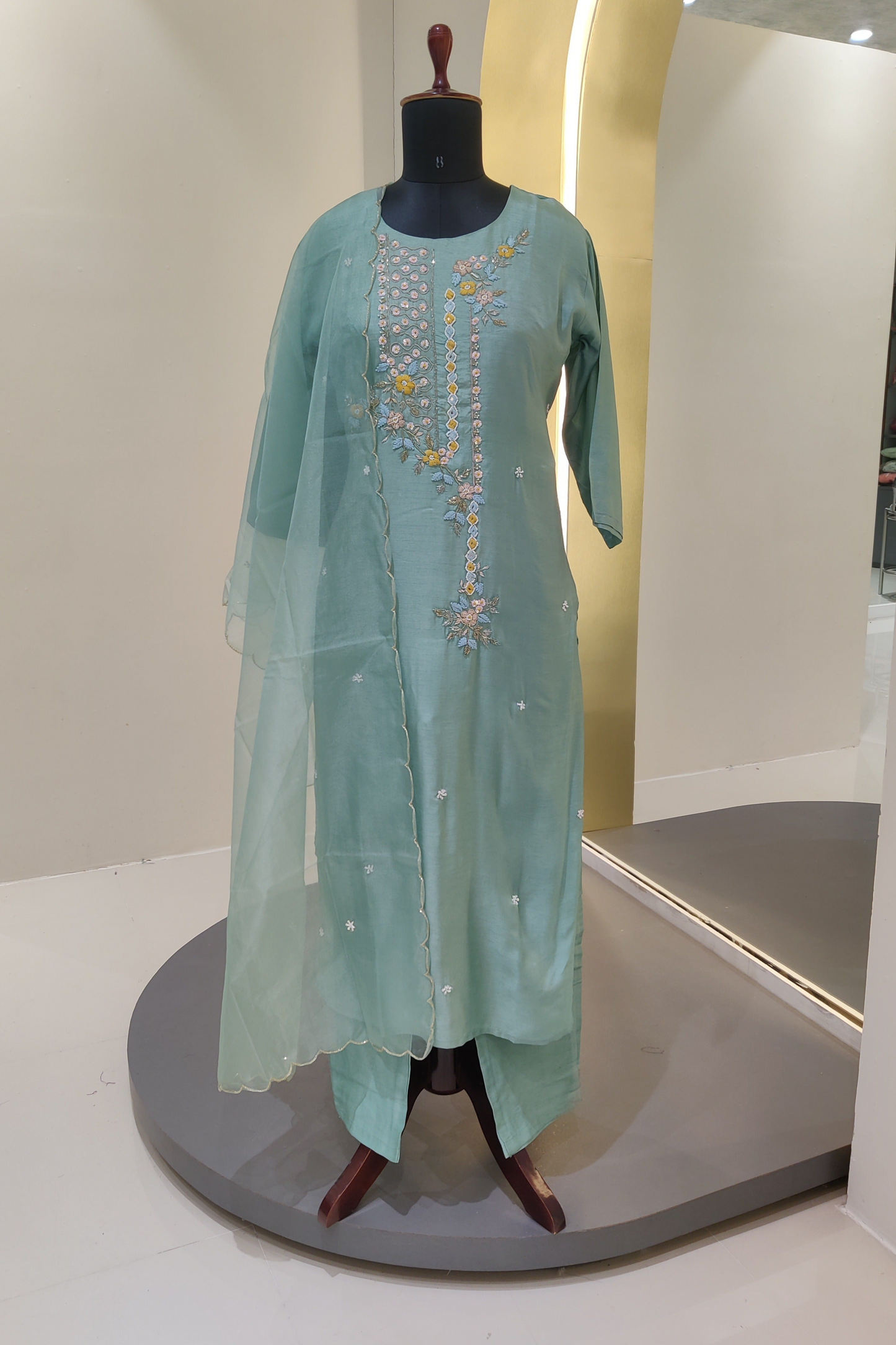 Dola silk kurta set