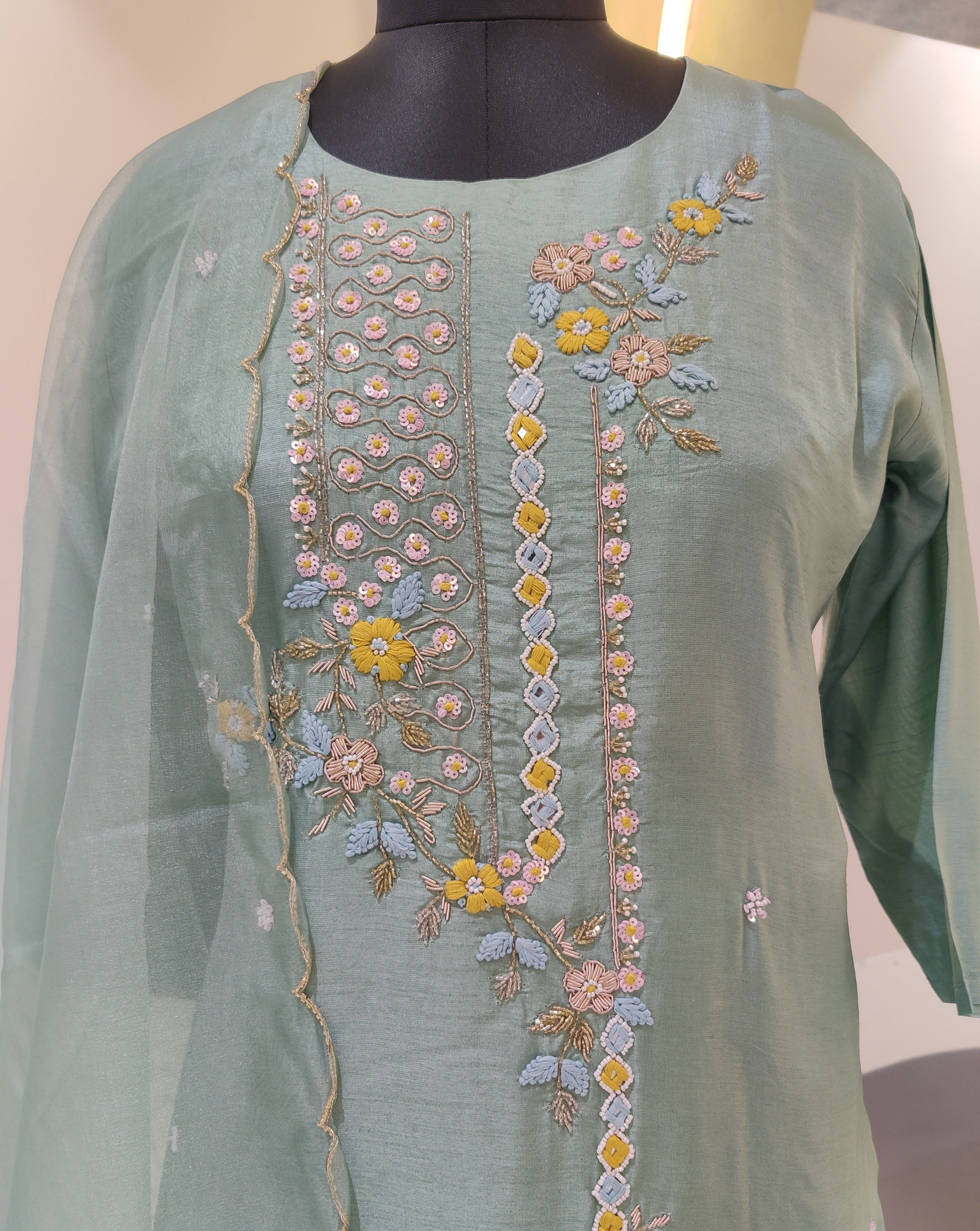 Dola silk kurta set