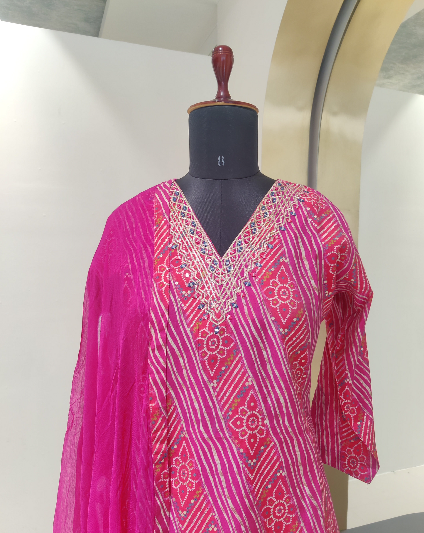 Bandhini style suit