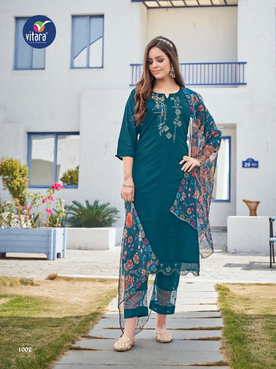 Silk suit with organza details