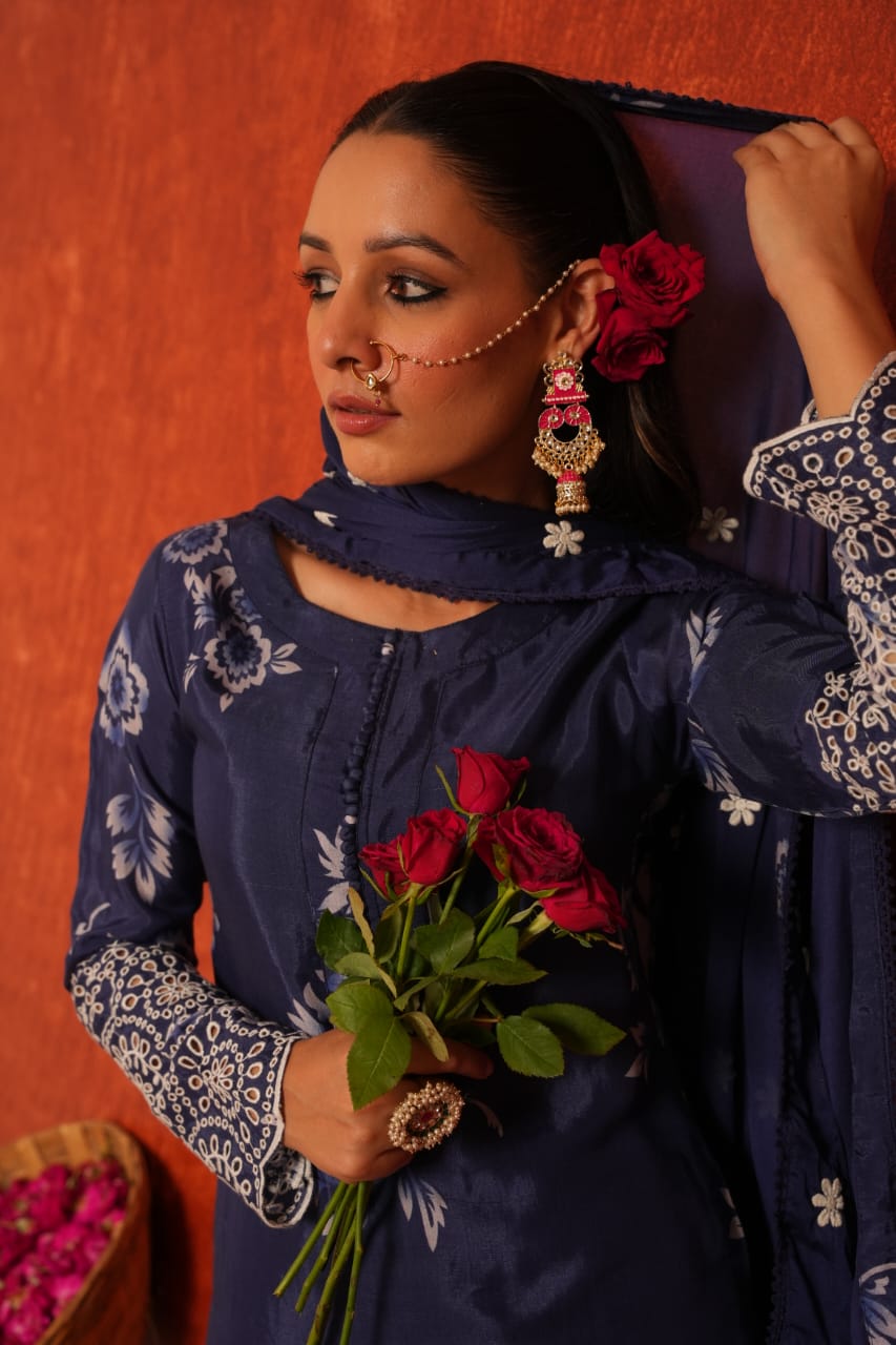 Schiflie detailed chinnon suit - Navy Blue