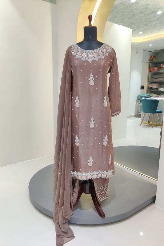 Chinnon suit