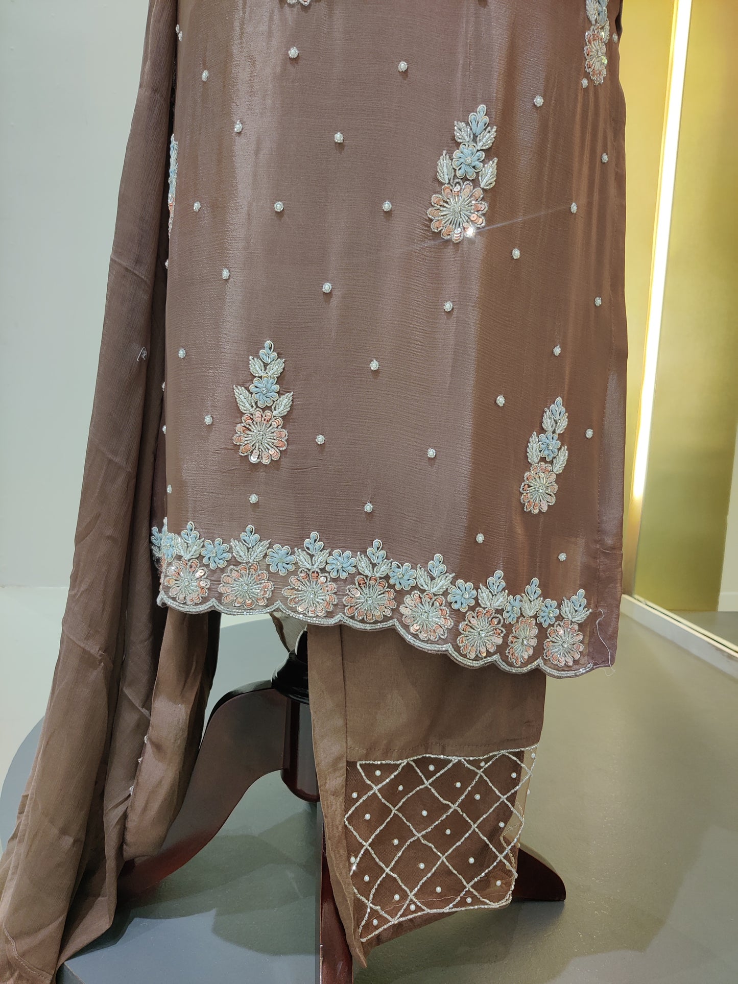 Chinnon suit
