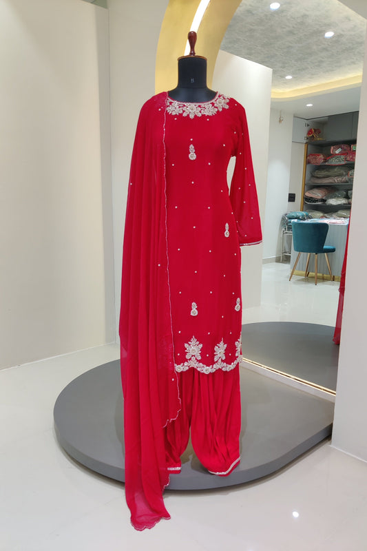 Chinnon suit