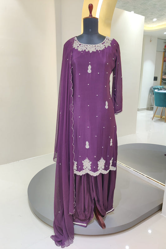 Chinnon suit