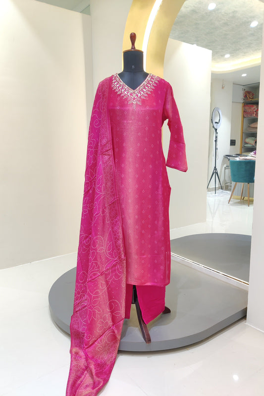 Tissue shimmer with hand work - Dark Pink