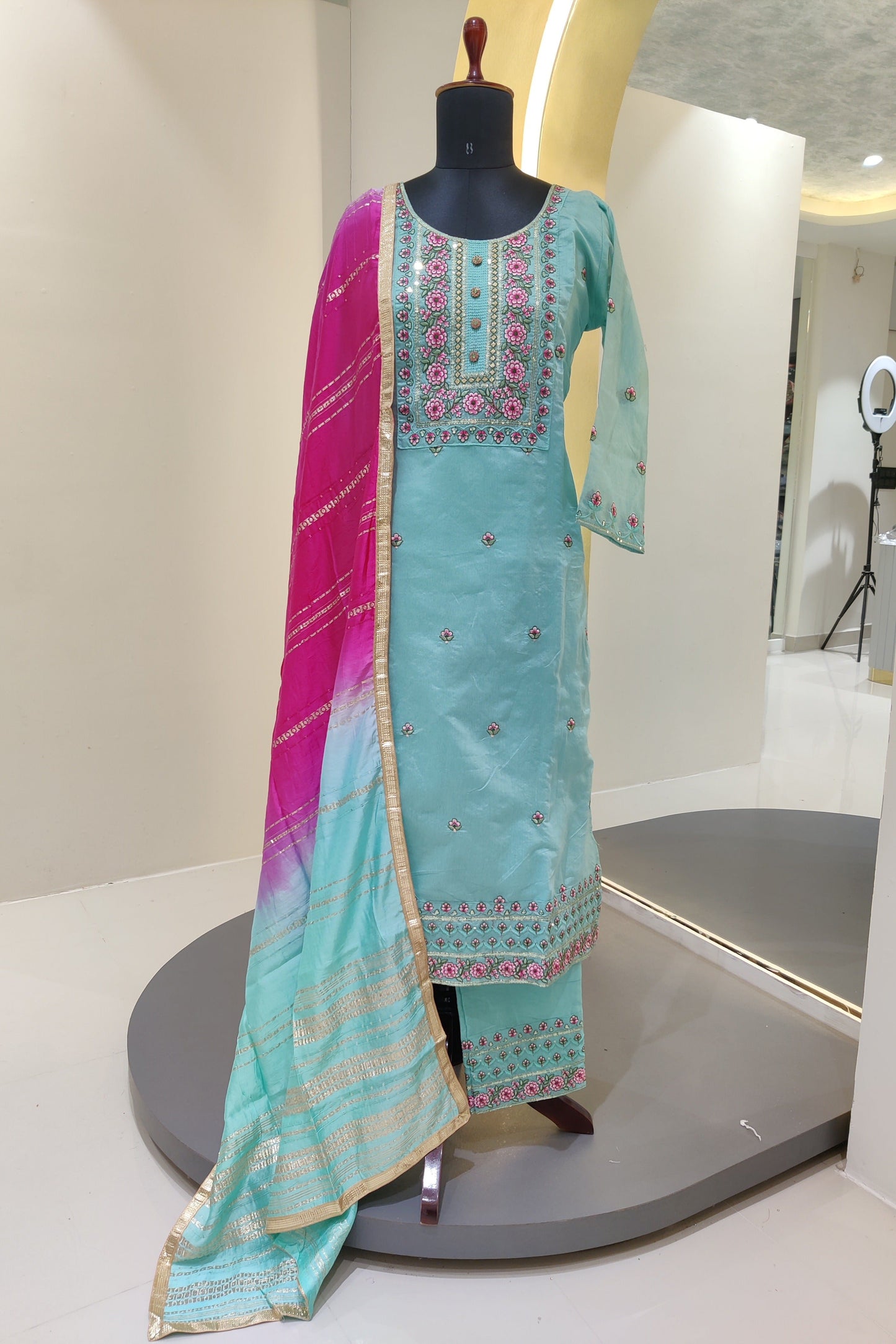 Chenderi silk suit - sky