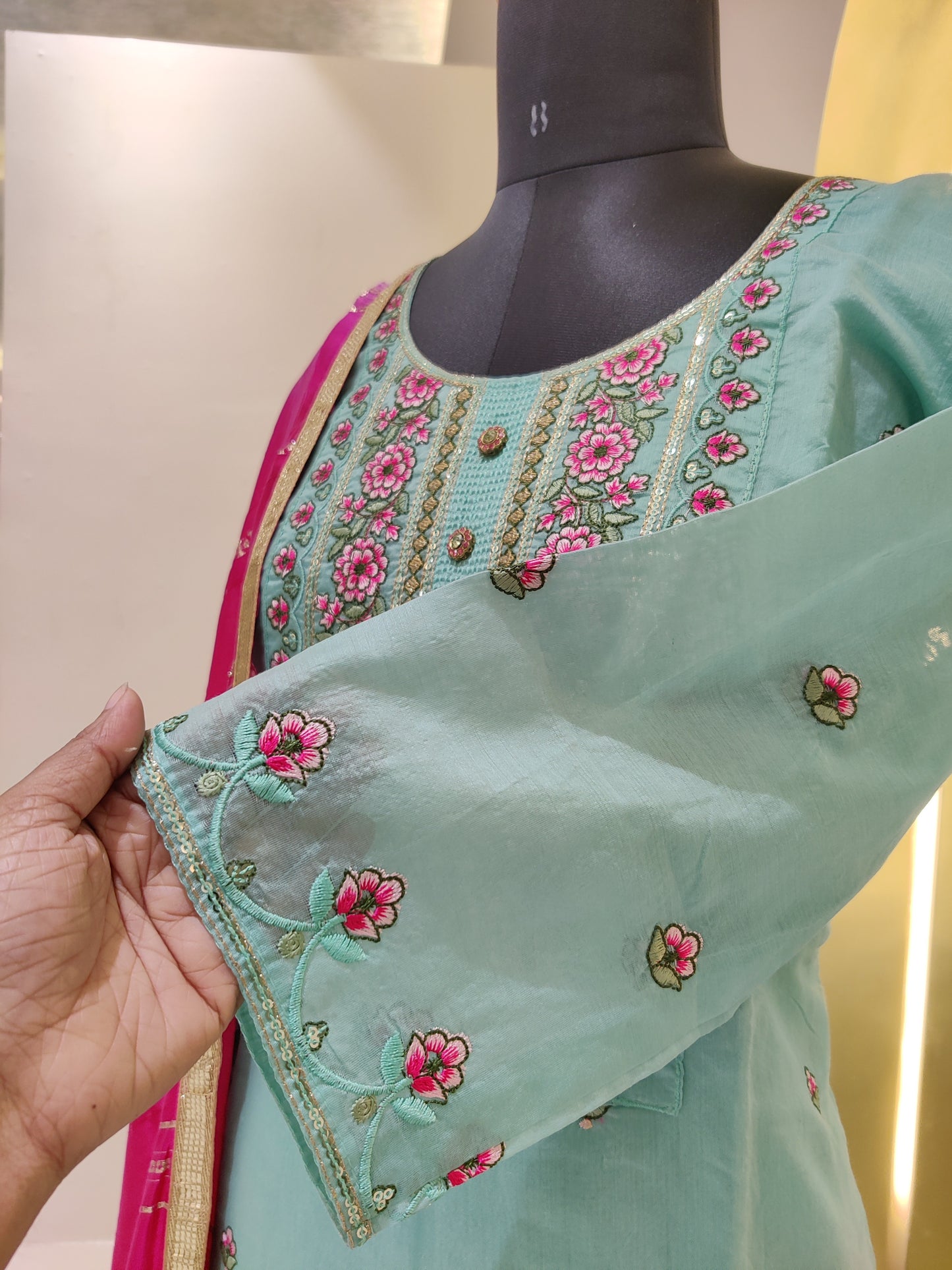 Chenderi silk suit - sky