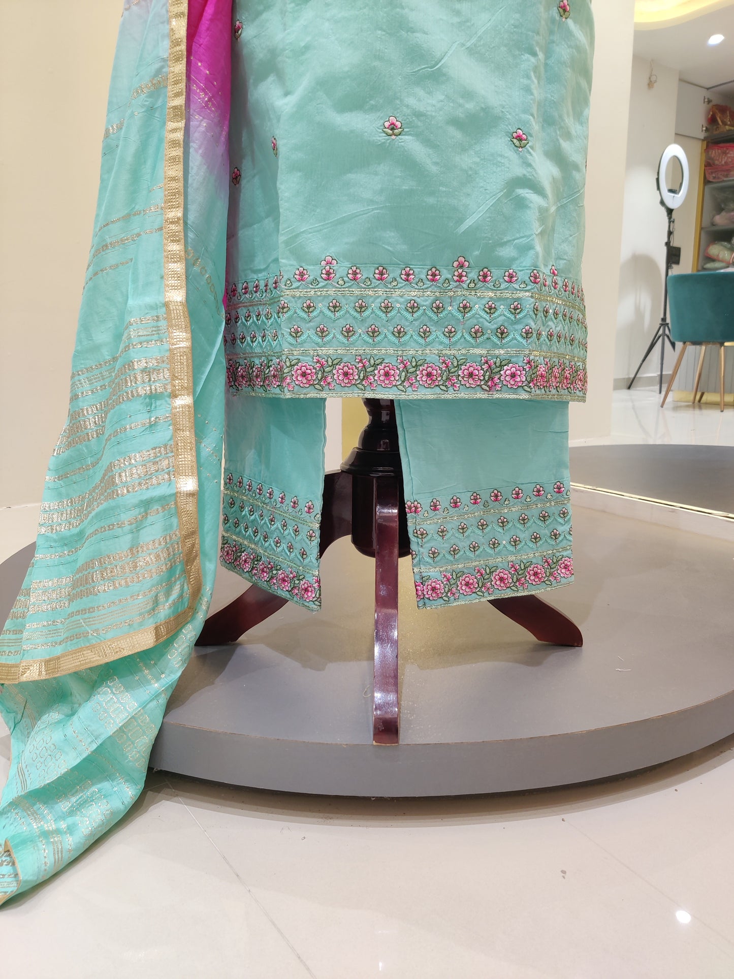 Chenderi silk suit - sky
