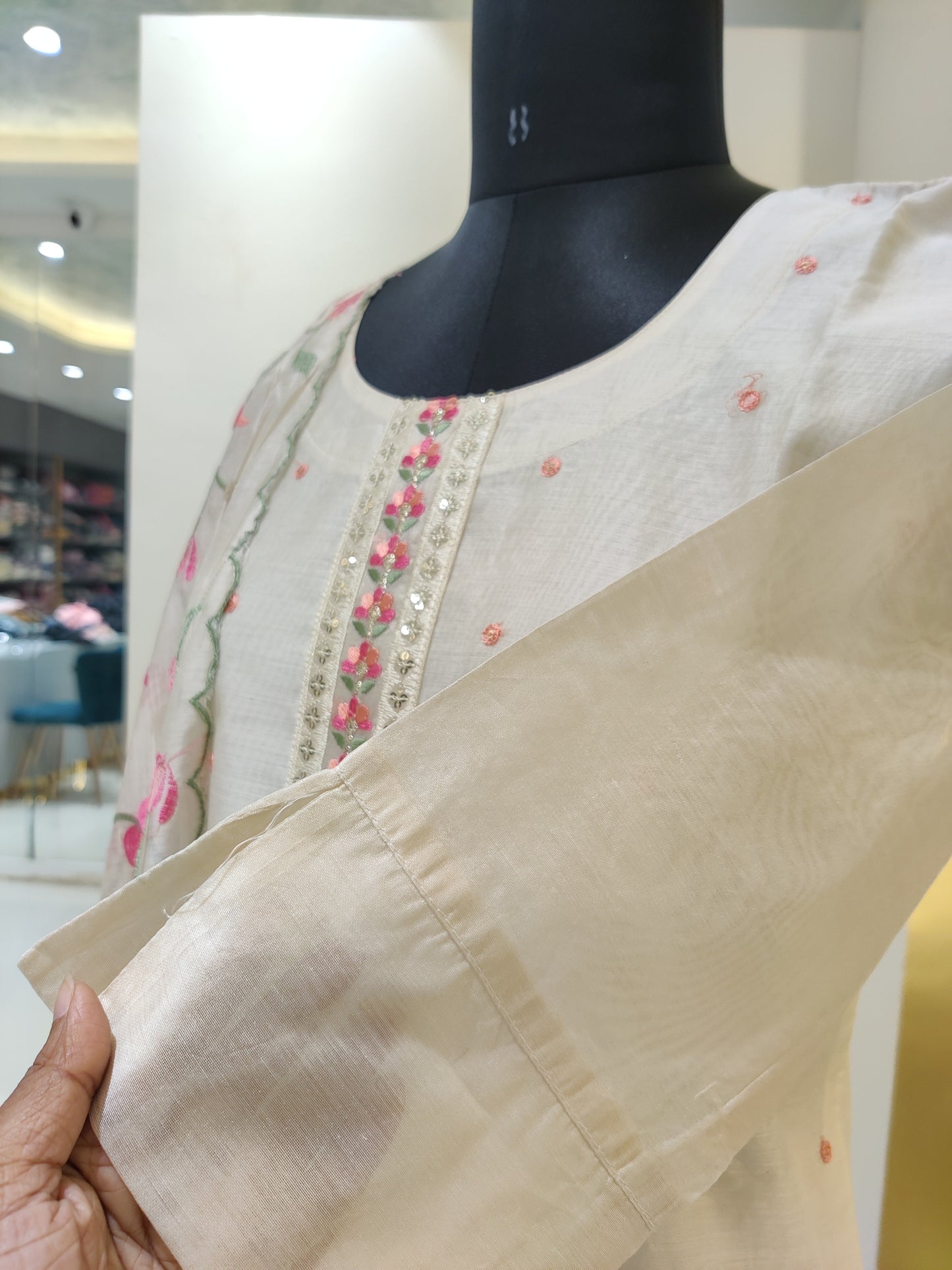 Chenderi silk suit - off White
