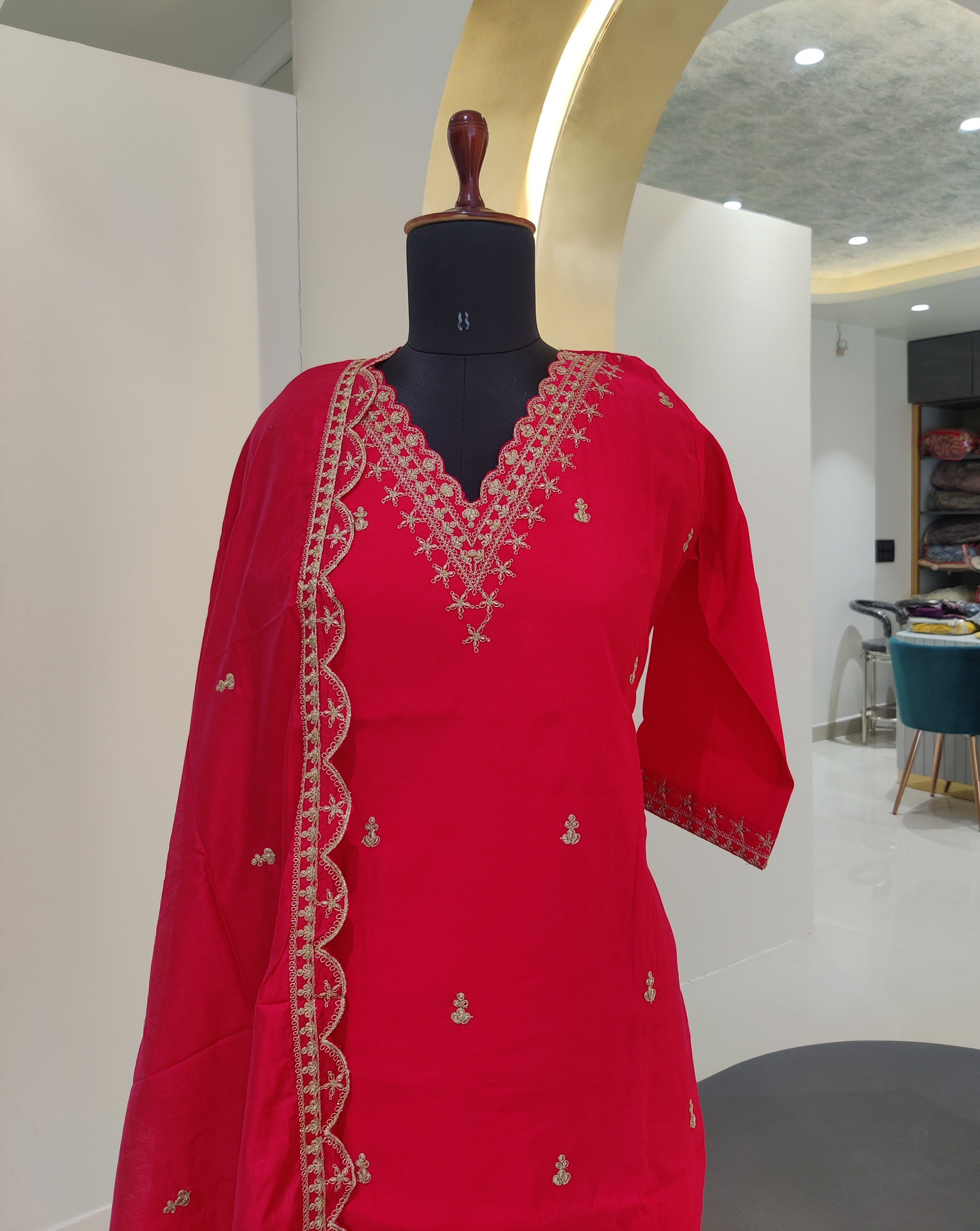 Roman silk kurta set